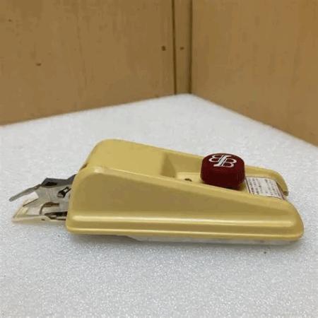Buttonholer Model B-5 HA LM Made In Japan