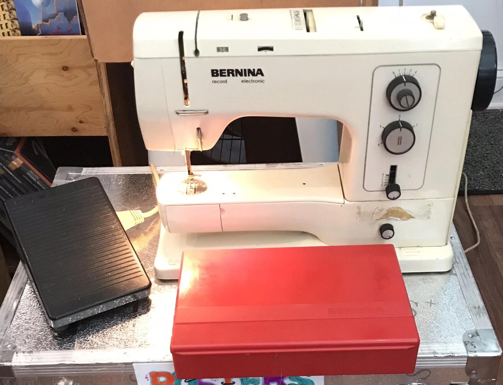 Bernina Record 830 - Refurbished