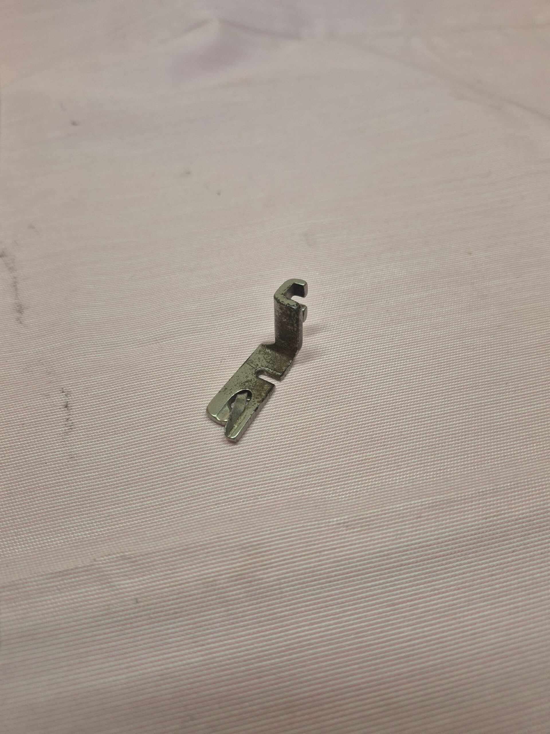 Singer 1/8" Hemmer Foot #35857