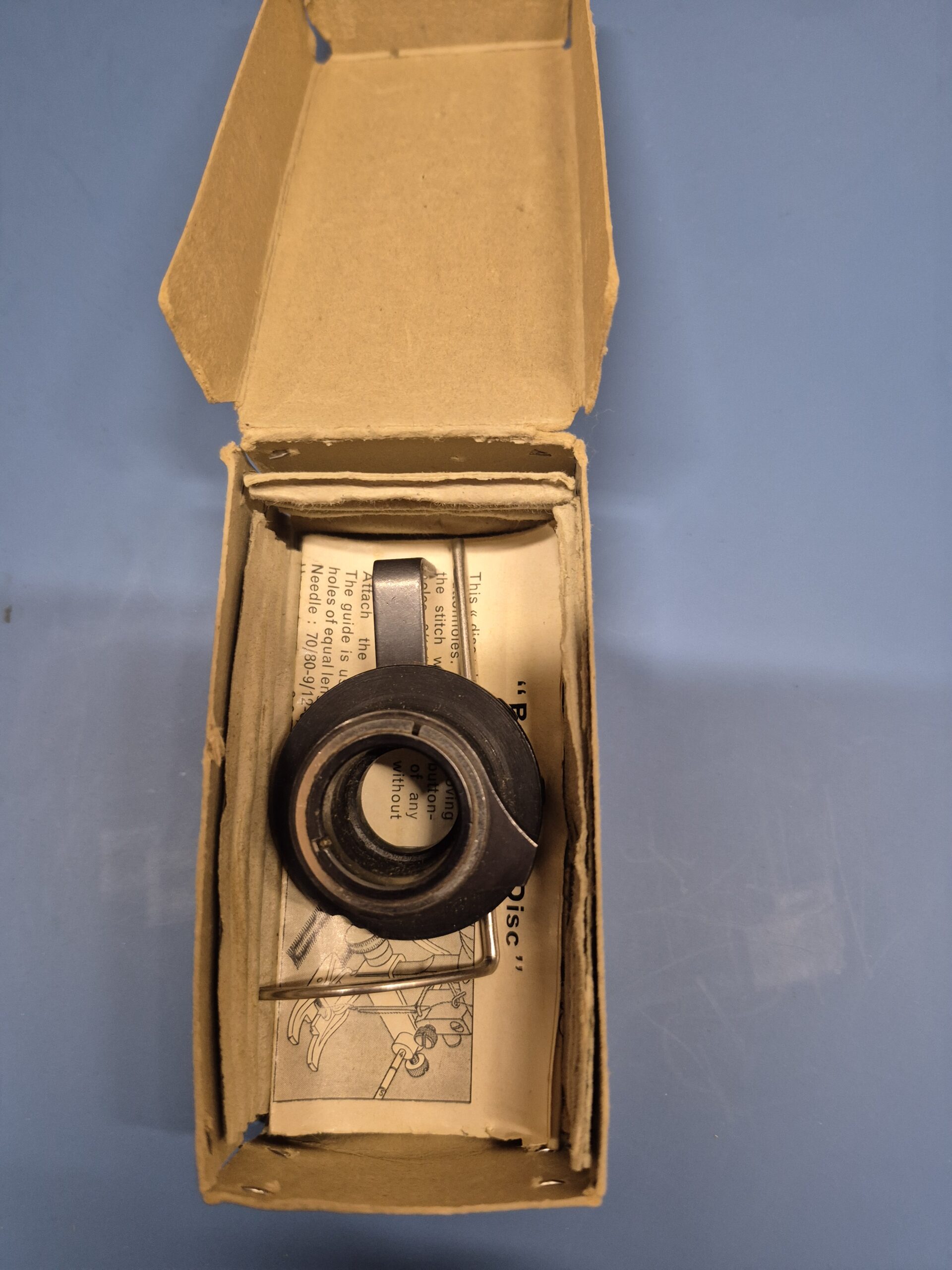 Elan Buttonhole Disk Cam with Guide Bar - Image 3