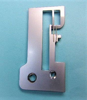 NEEDLE PLATE SERGER Brother - XB0306001