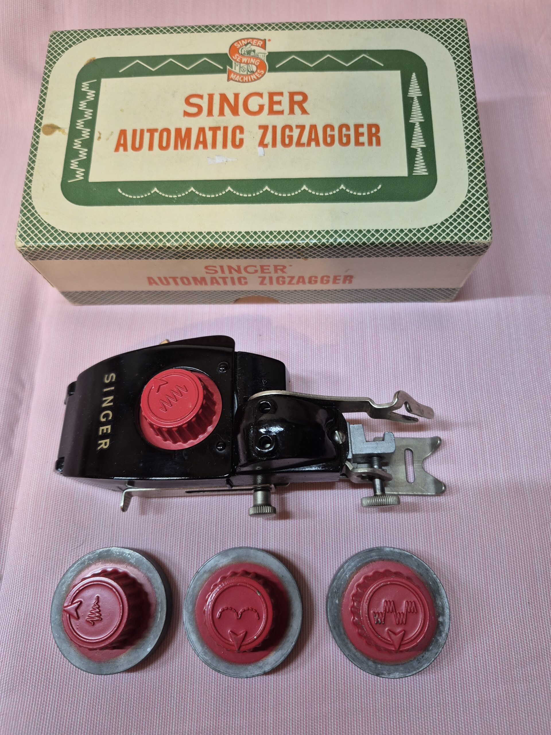 Singer Automatic Zigzagger - 160985