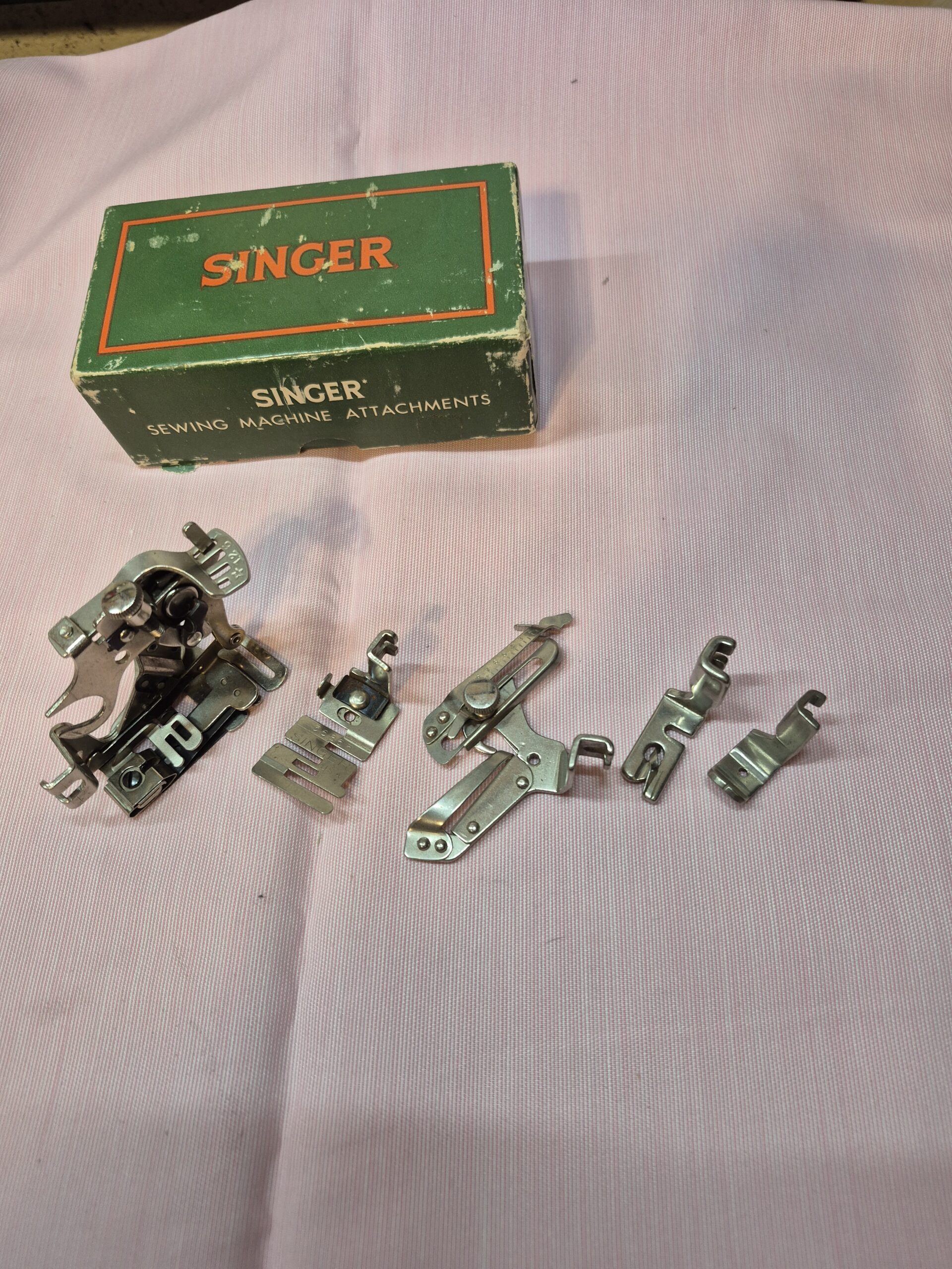 Singer Boxed Set of Attachments - 160809