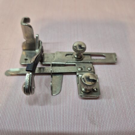 Singer Vintage Pintucker attachment - 36583