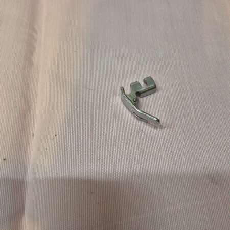 Singer VIntage HInged Standard Foot - 32775