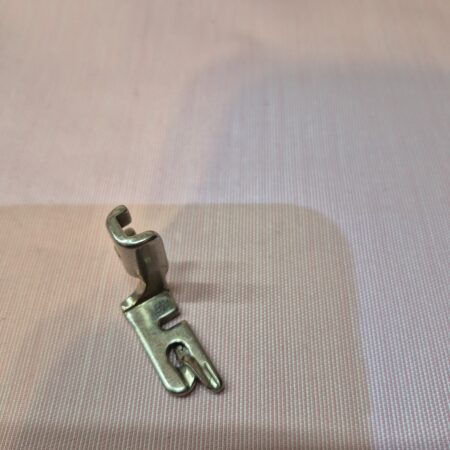 Singer Vintage Narrow Rolled Hemmer Foot - 120855 120842