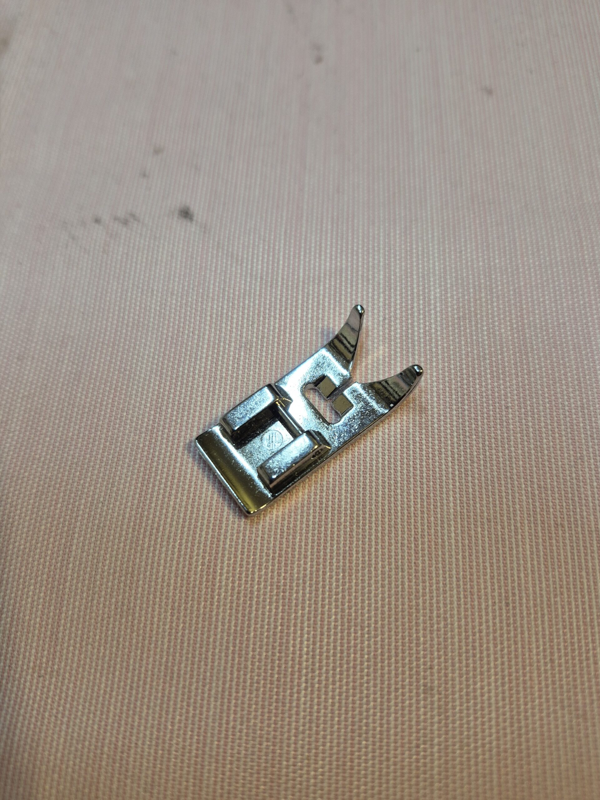 Presser Foot - ZIgZag Japanese Style - Snap On - 5011-3